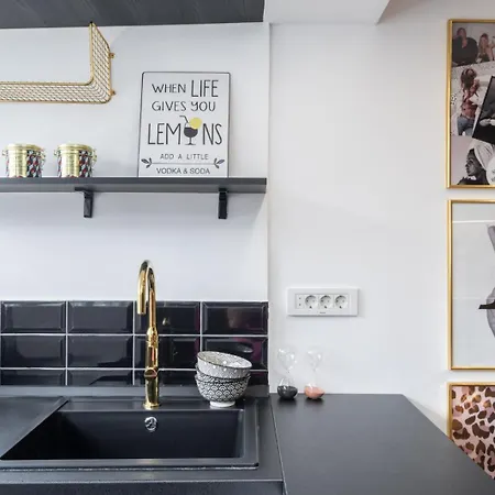 Victory 71 Center Apartment Bucharest